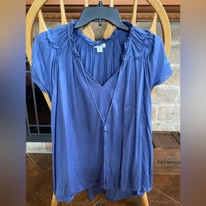 Sundance so in love Blue bohemian short sleeve top with tie at neck, women’s med